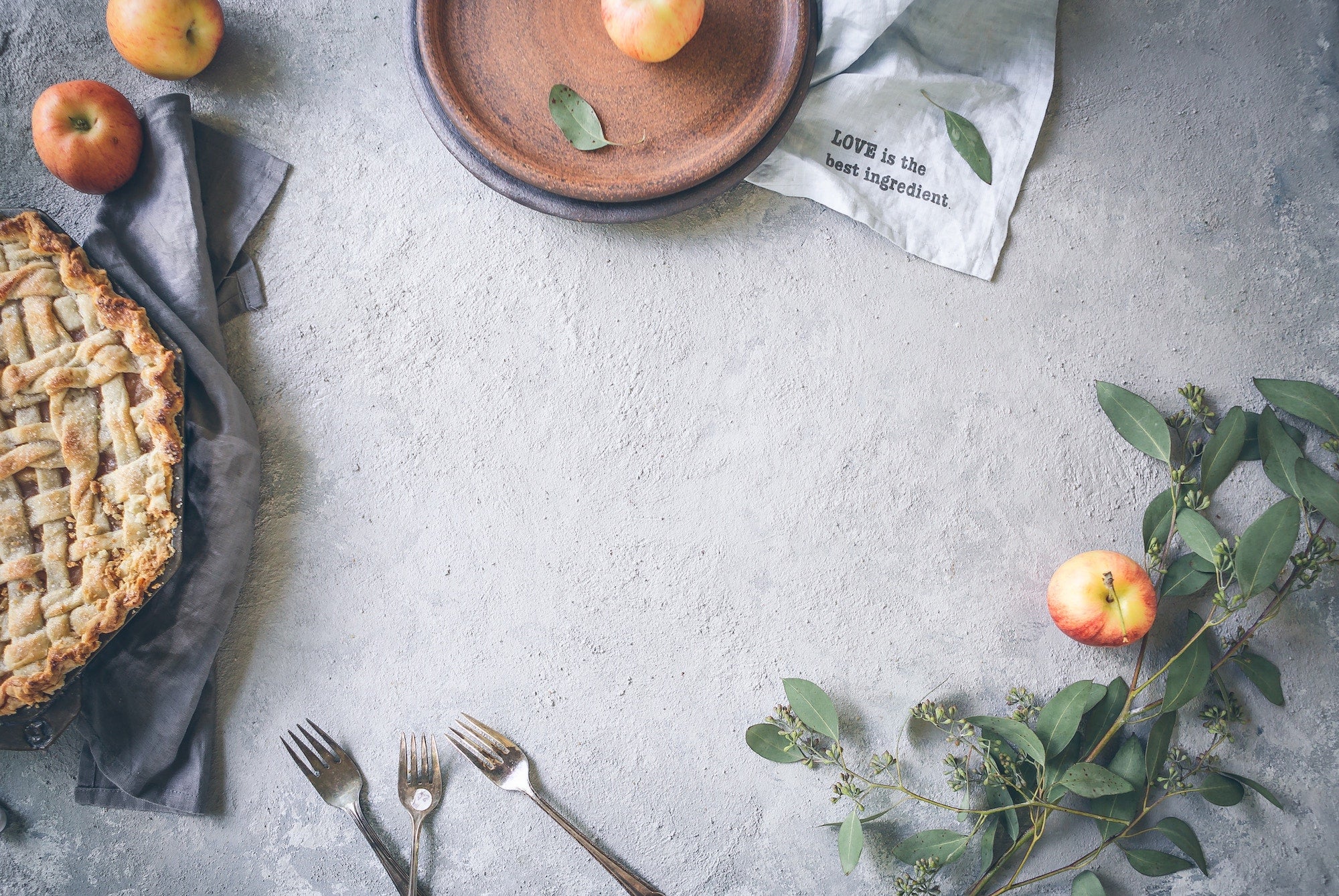 Thanksgiving Conversation Starters: Questions for a Meaningful and Memorable Meal